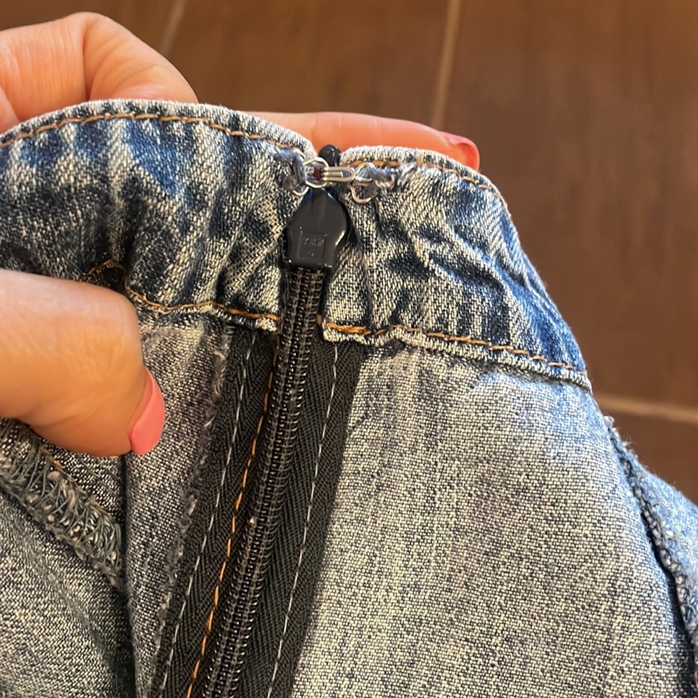 Gap denim skirt - Picture 3 of 7